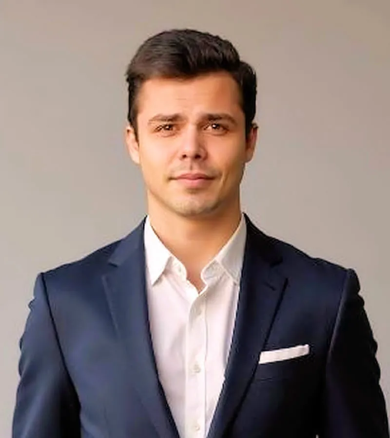Enrique Martinez